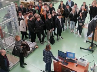 "Z technikum na politechniki"