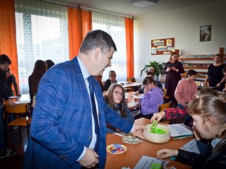 Spotkanie z poezją w szkolnej bibliotece