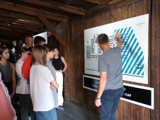 Wyjazd na Pokazy Fizyczne i zwiedzanie Narodowego Muzeum na Majdanku