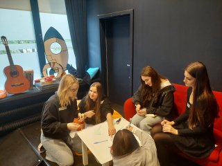 „Młodzi na Czele!"