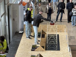 Sukcesy w konkursie "Dźwigar w dechę"