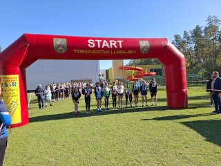 Złota sztafeta! Dziewczęta z ZSBiO najlepsze w województwie!!!