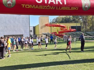 Złota sztafeta! Dziewczęta z ZSBiO najlepsze w województwie!!!