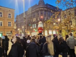 Wyjazd klas 4c i 4b LO do Łodzi