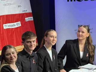 Pierwsze miejsce ZSBiO w Mistrzostwach Debat Oksfordzkich