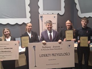 Pierwsze miejsce ZSBiO w Mistrzostwach Debat Oksfordzkich