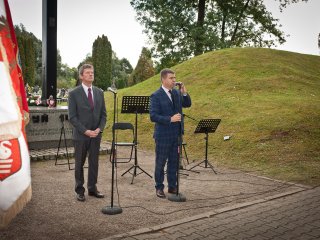 „Stoję dziś u kresu moich dróg…”